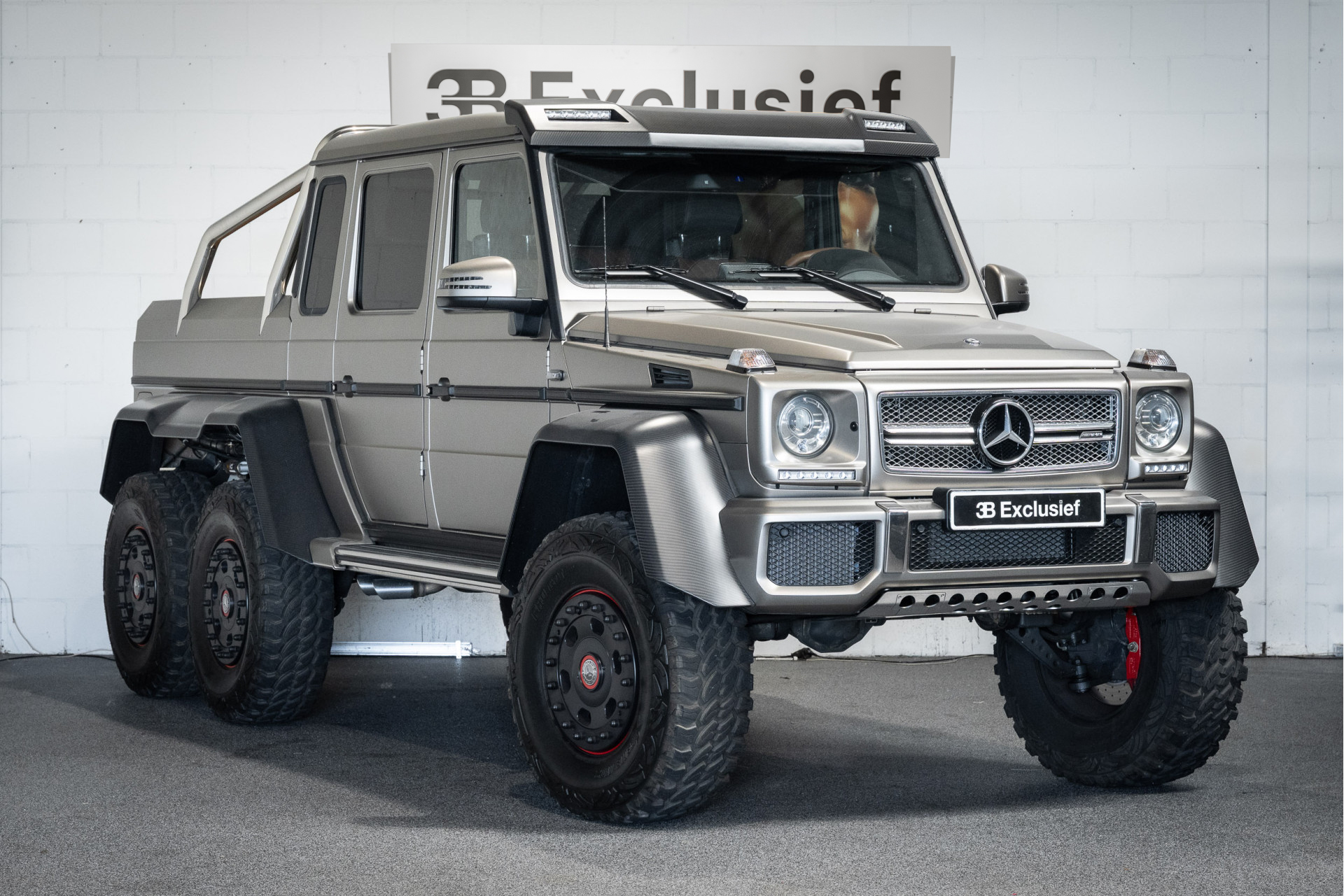 Exclusieve auto via financial lease: dit kost een Urus of Cullinan per maand